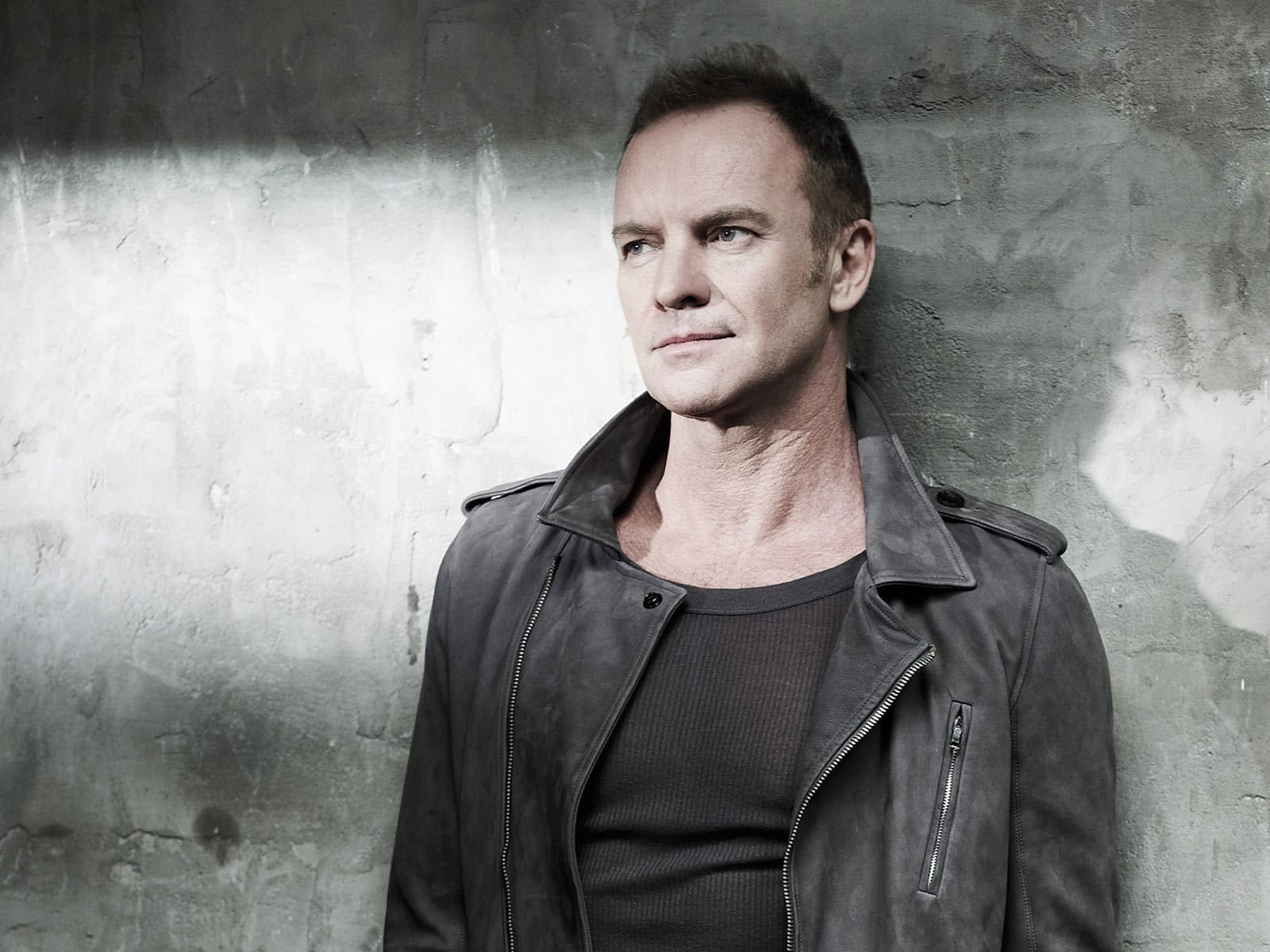 Portrait de STING