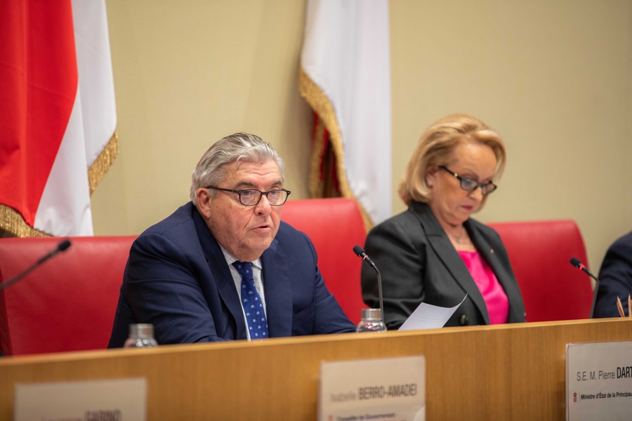 Pierre Dartout Ministre d'État