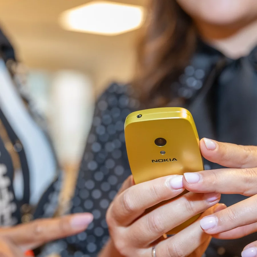 Nokia 3210 British School of Monaco Jeunes Education Ecole