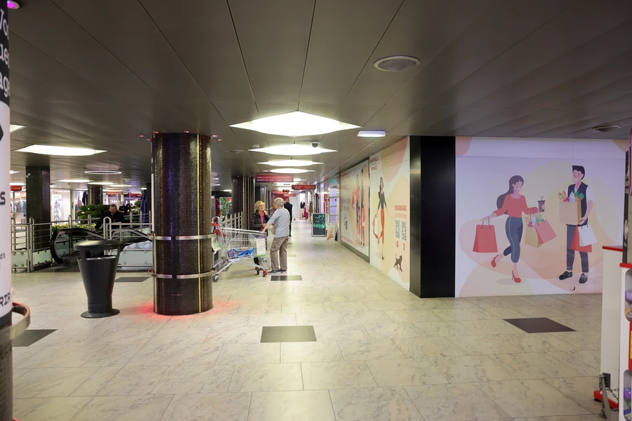 Centre commercial Fontvieille oct 2023 